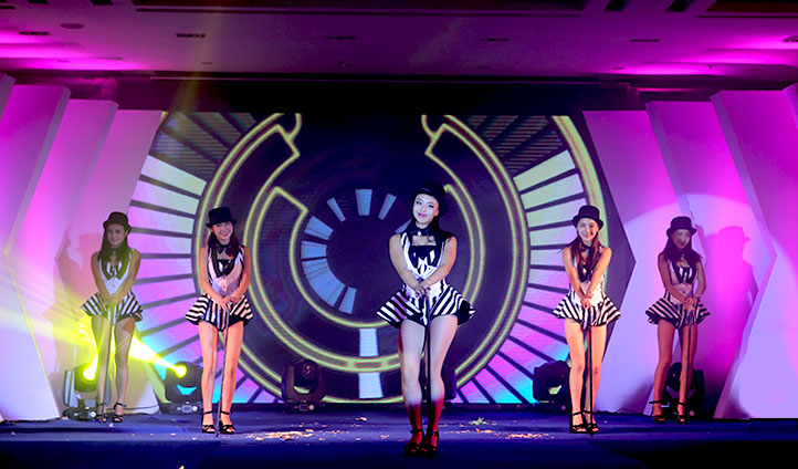 企業(yè)慶典的姿態(tài)如何展現(xiàn)出來