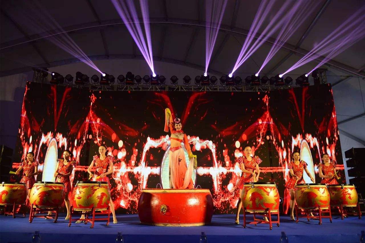 如何使得慶典更加真切形象 如何使得慶典更加真切形象