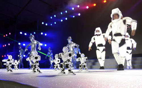 演藝公司在商演中存在何等地位？