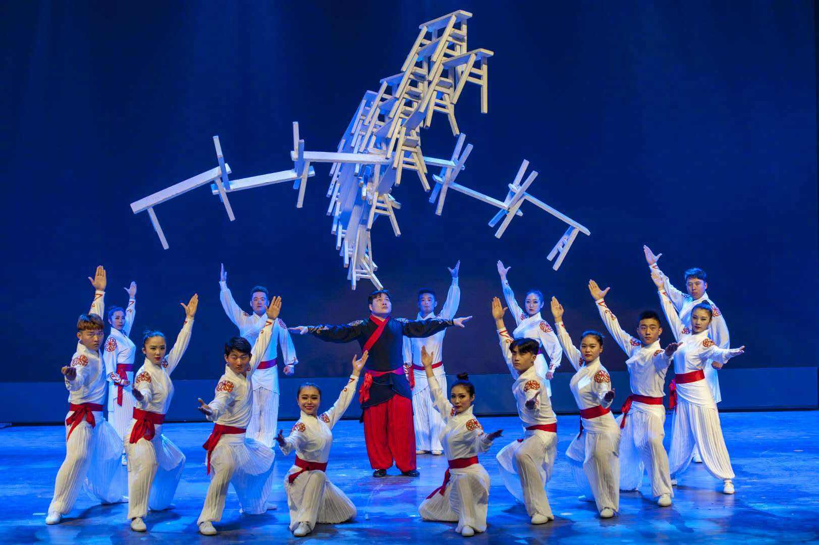 選擇演藝公司時(shí)要注意口碑